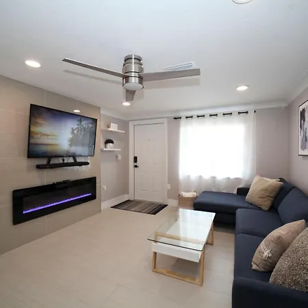 Bow-Tie Suite